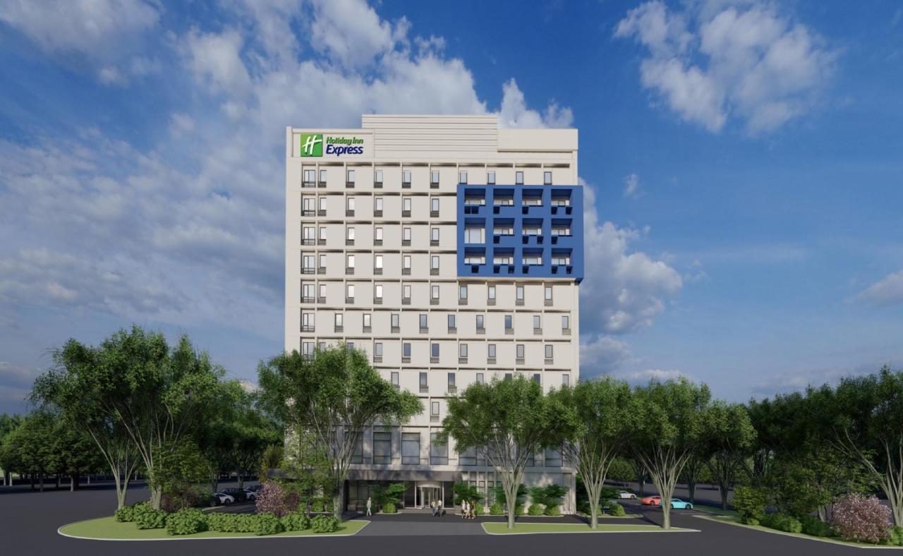 Hotel Express Pudong Airport By Ihg Shanghai