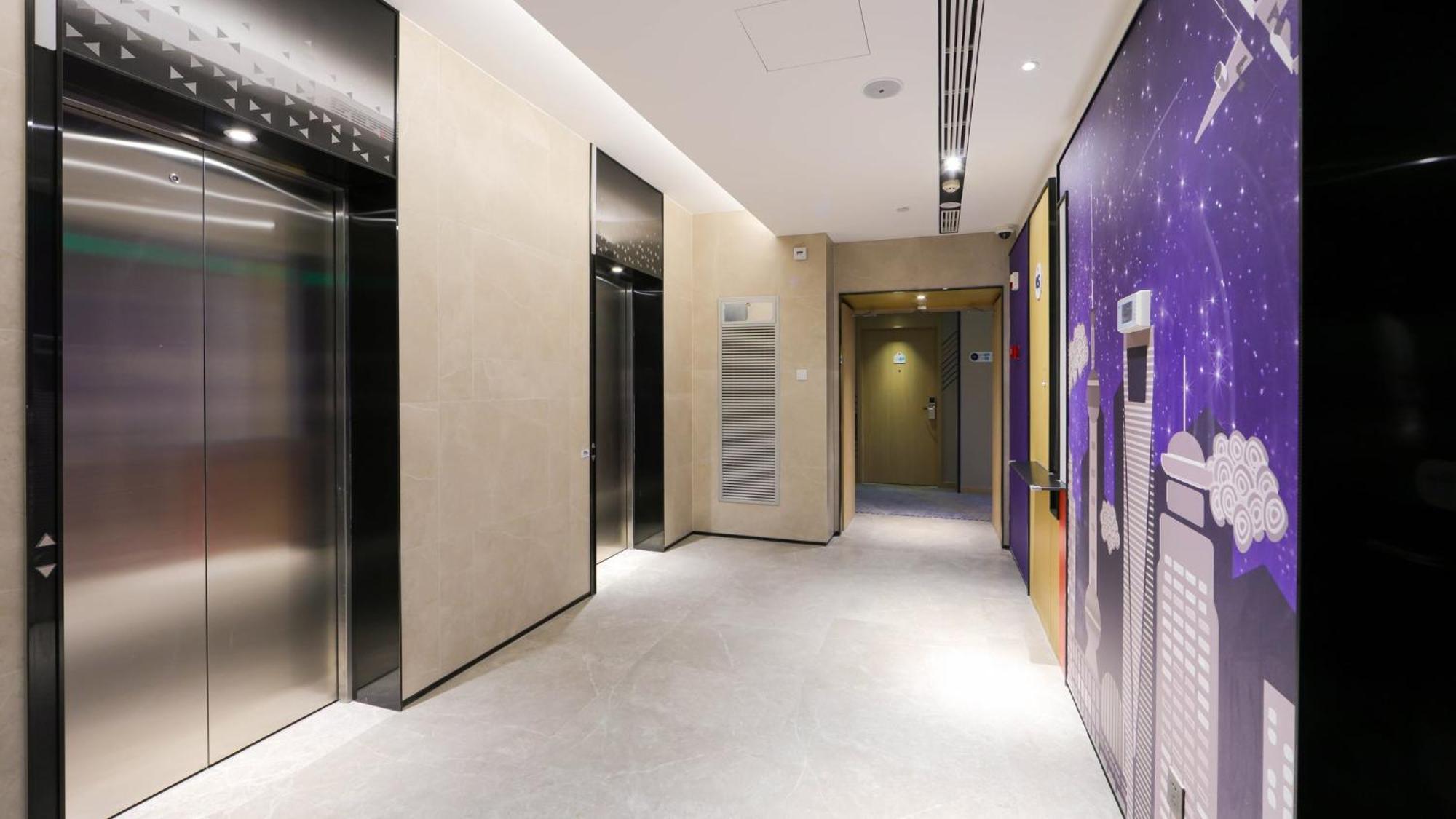 Hotel Express Pudong Airport By Ihg