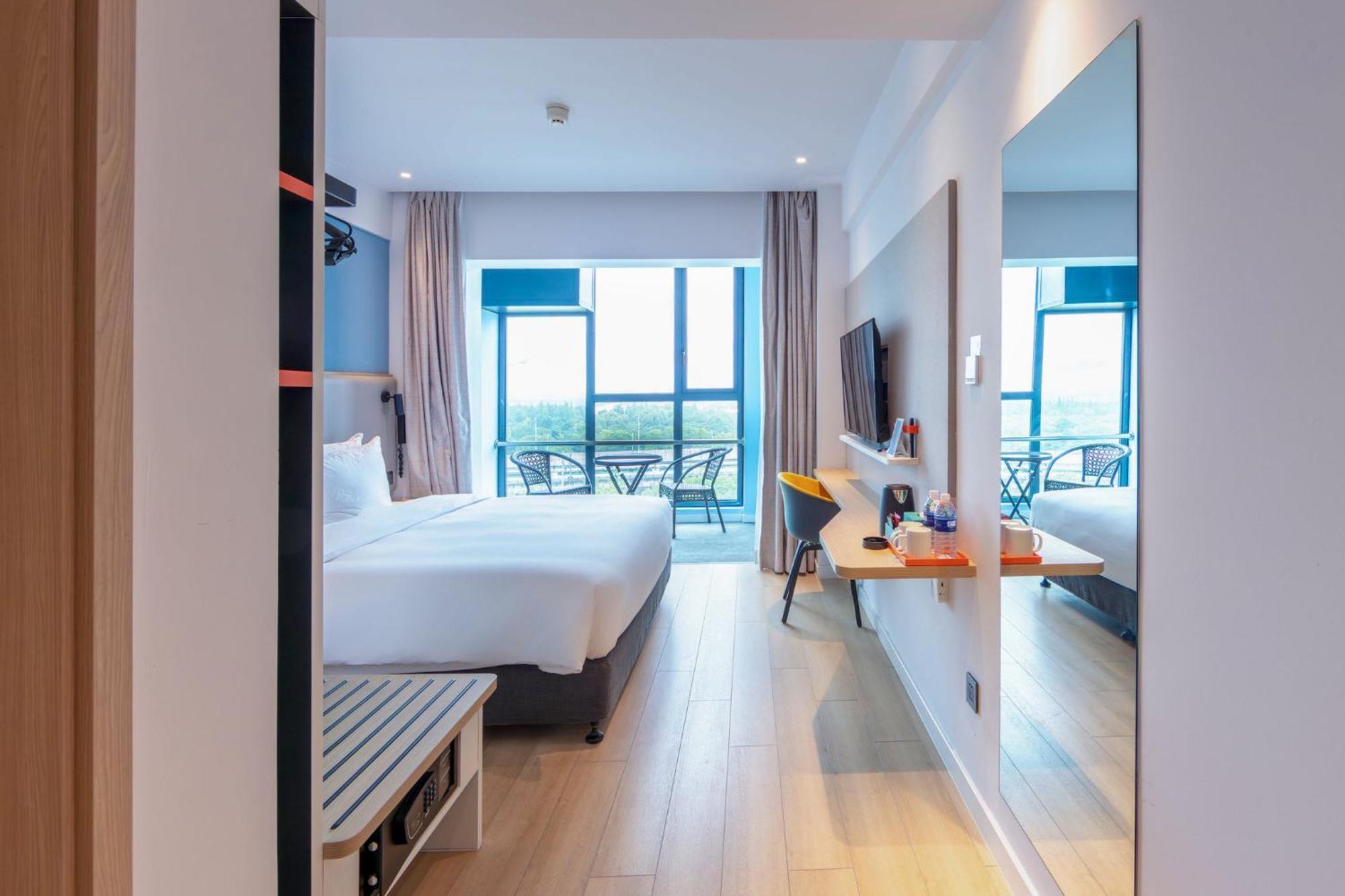 Express Pudong Airport By Ihg Hotel Shanghai