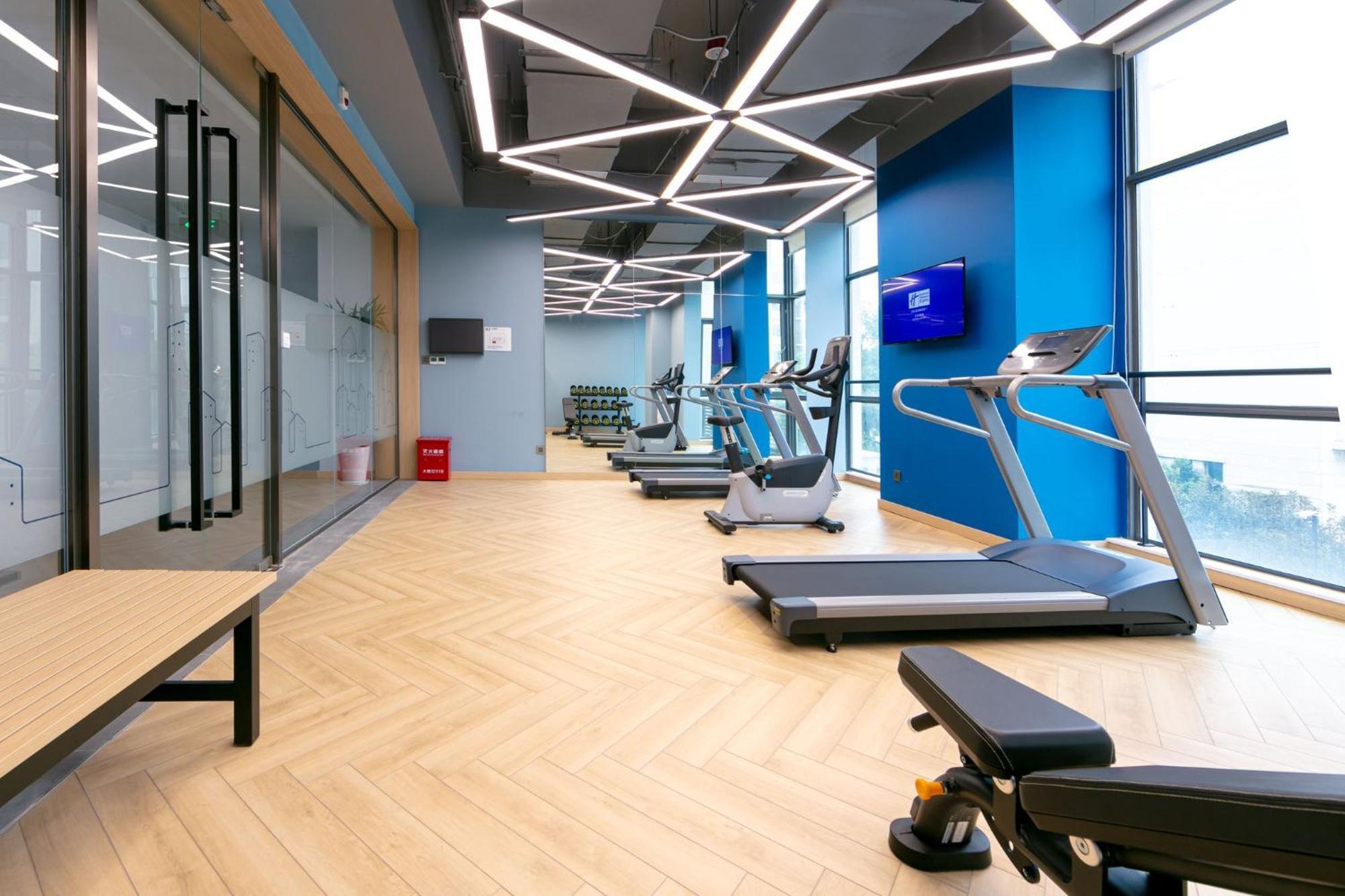 Hotel Express Pudong Airport By Ihg Shanghai